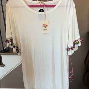 Entro Cream Top with Colorful Sleeve Trim